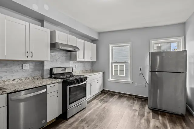 26 Alpine St #2