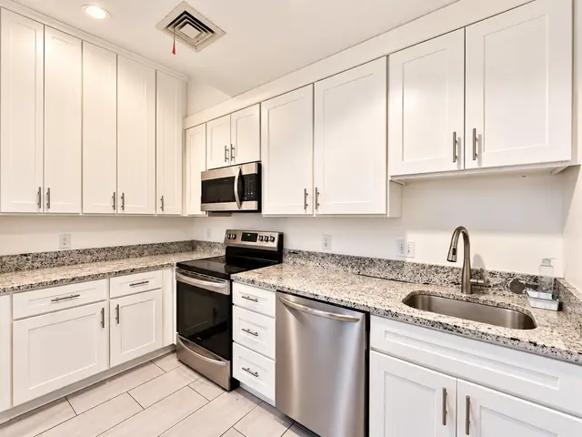 10 Weston Ave #420