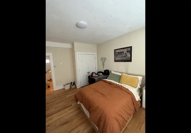 408 Neponset Ave #2R