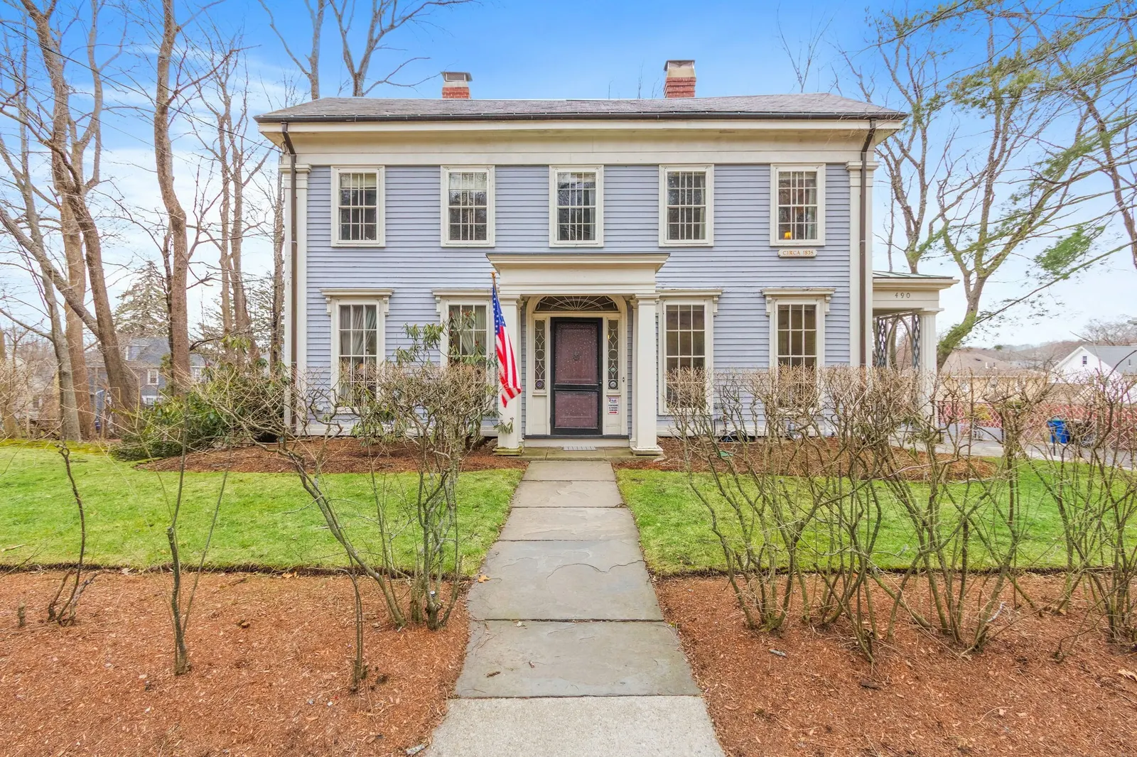 490 Pleasant St, Belmont