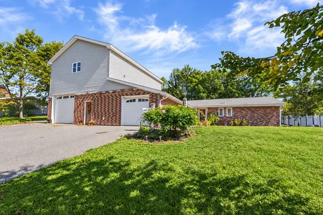 7 Lisa Road