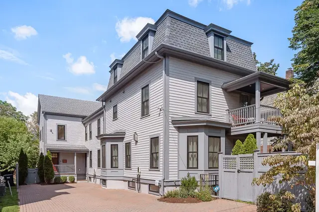 27 Walden St #2