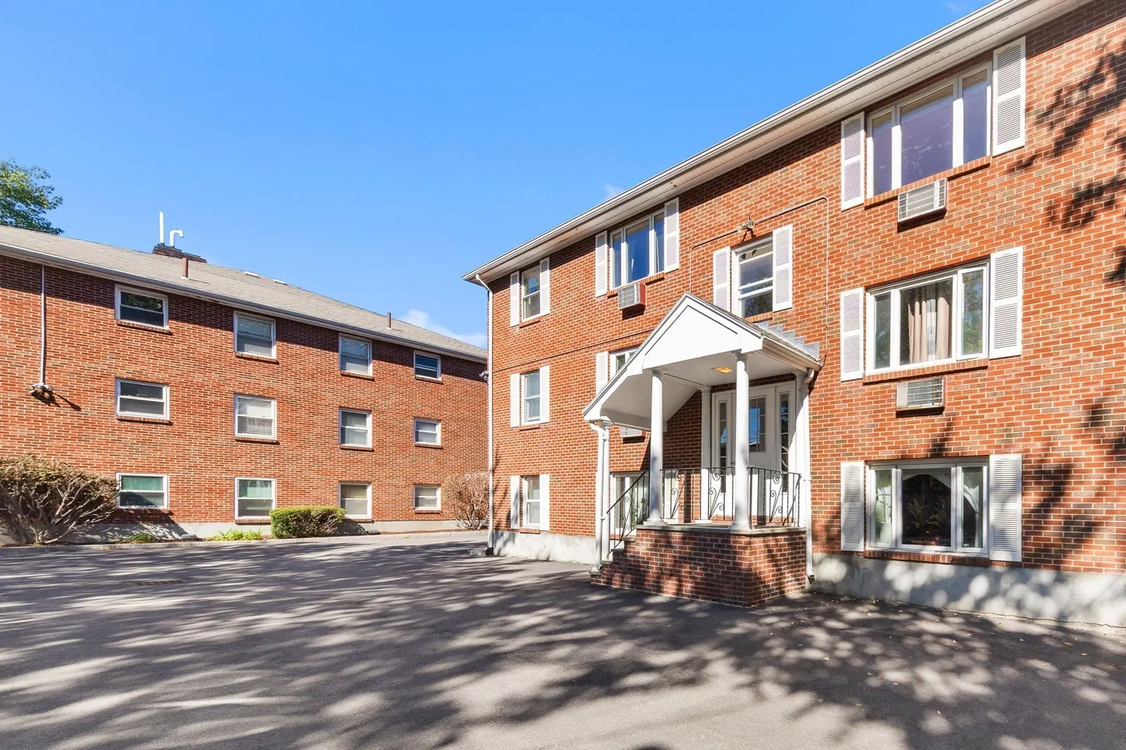 112 Decatur St #8, Arlington