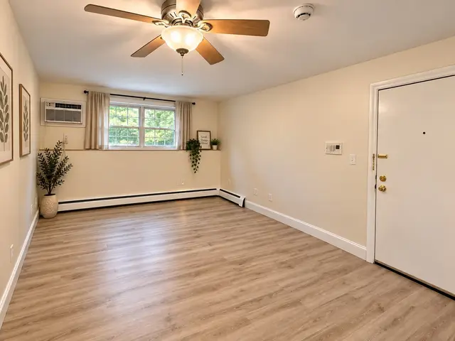 6 Venice St #F2
