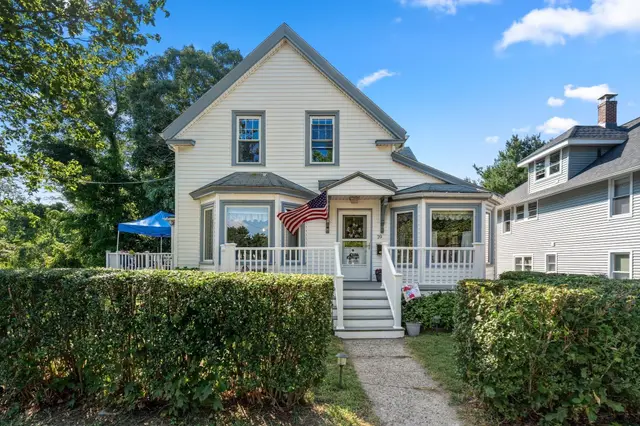 39 Fountain St