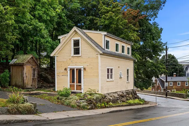 1105 Washington