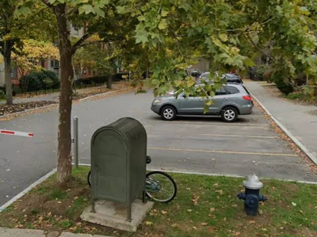 28 Juniper St #PARKING