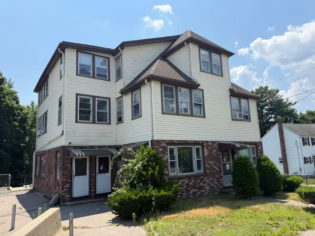 1508 Central St #2