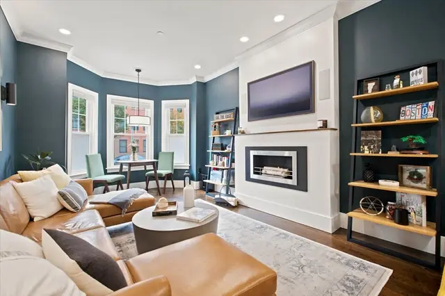 48 Chelsea St #1