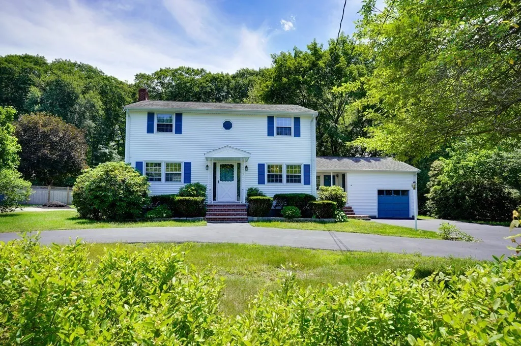 16 Phillip Ave, Burlington