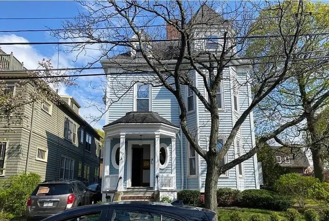 322 Brookline St #1