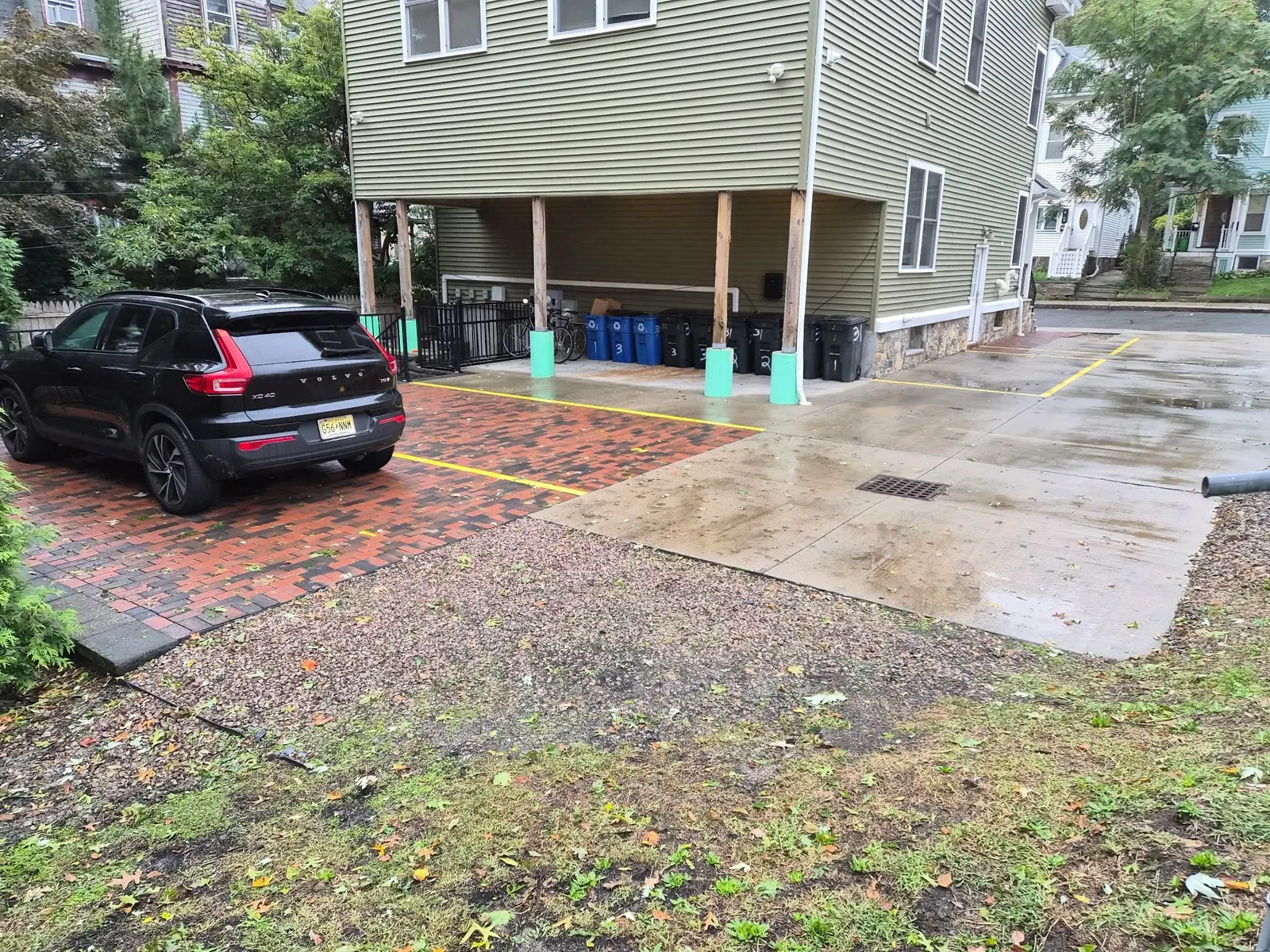 32 Hillside Street #1, Boston