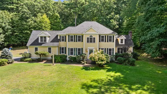 101 Schoolhouse Ln