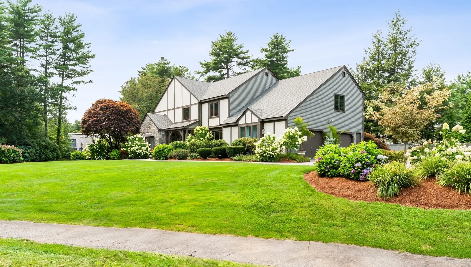 7 Saddle Ridge Road, Sudbury