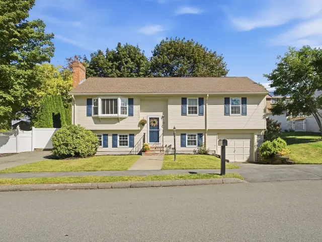 136 Maplewood Rd