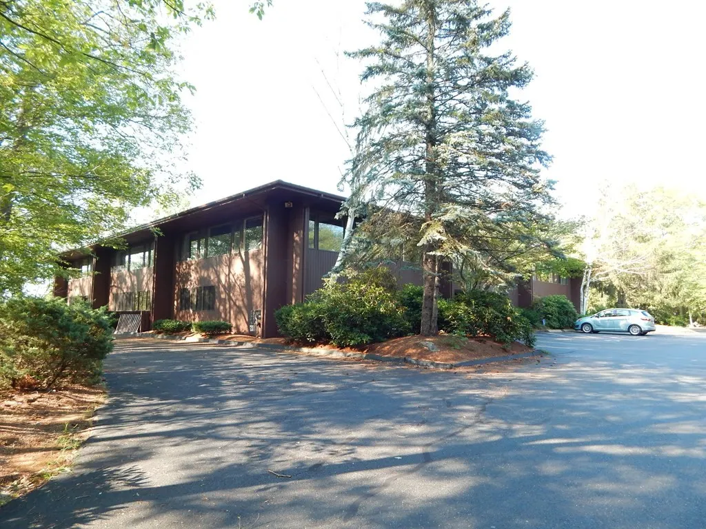409 Fortune Blvd, Milford