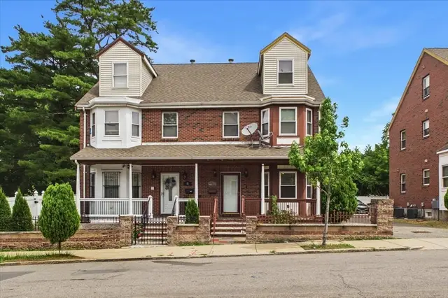 11 Woodrow Avenue #11