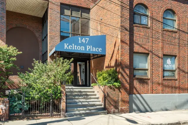 147 Kelton St #704