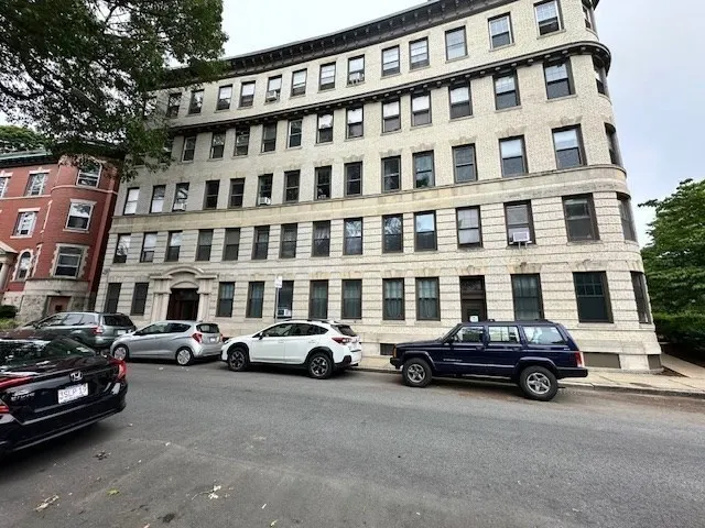 5 Breamore Rd #R, Boston