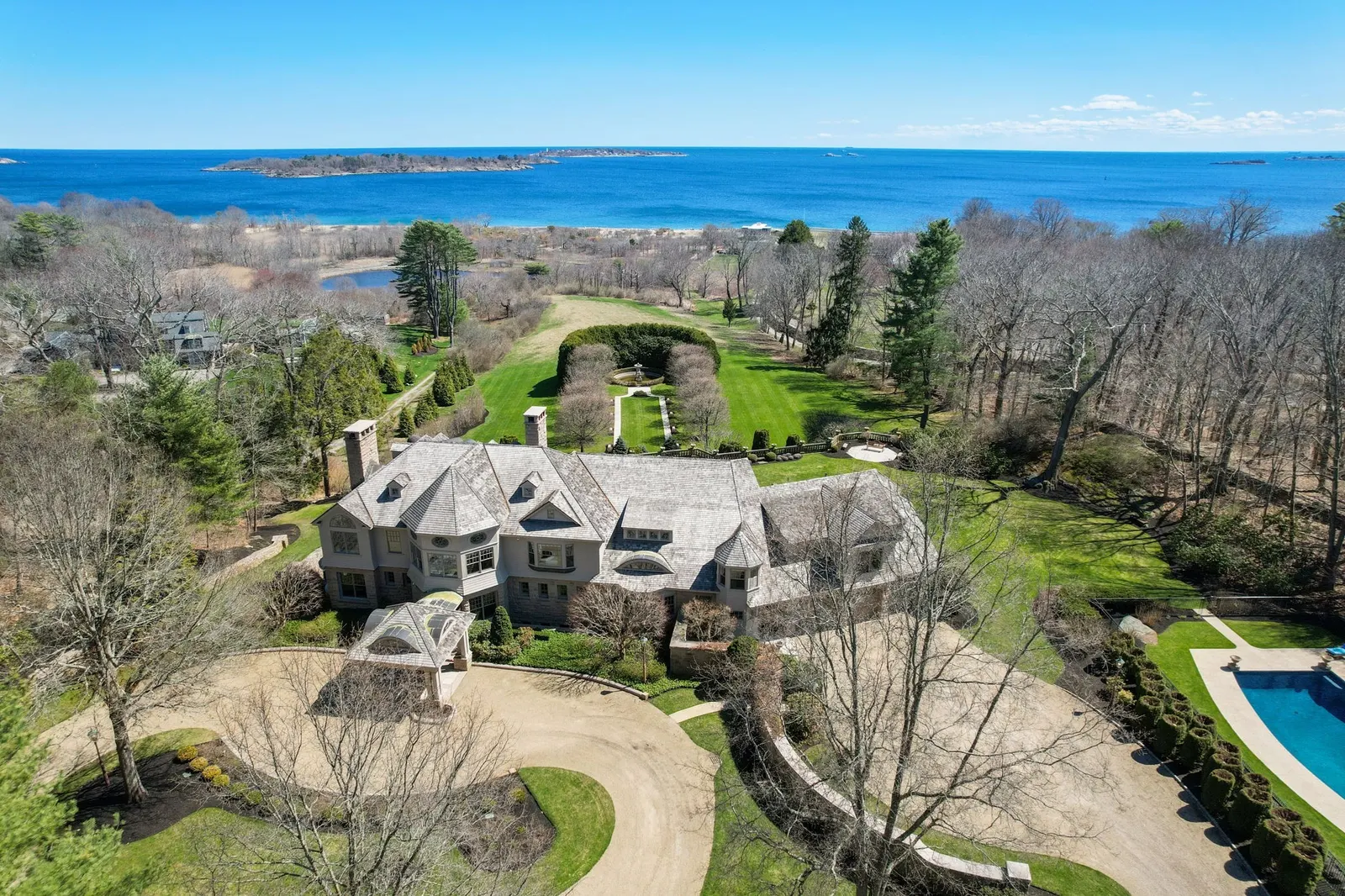 53 Paine Avenue, Beverly