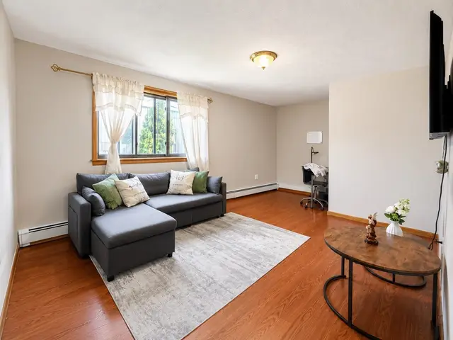 87 Addison St #1