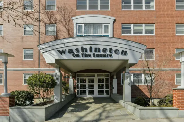 1600 Beacon St #1009
