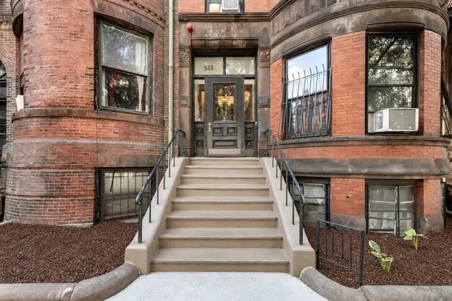 511 Beacon St #1