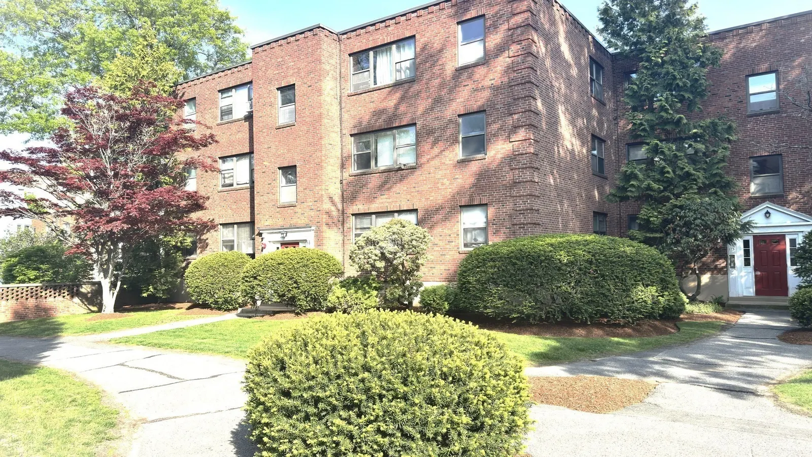 105 Nahant St #1, Lynn