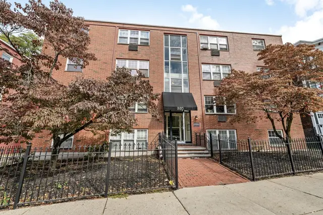 520 Talbot Ave #4