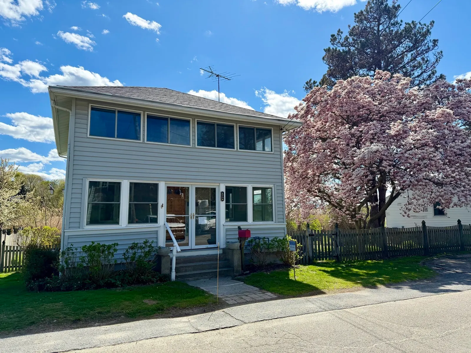 175 Spring St #1, Hull