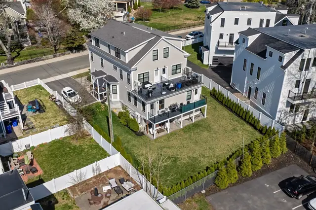 15 Ashland St #2A