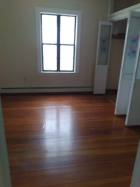 10 Norton St #3