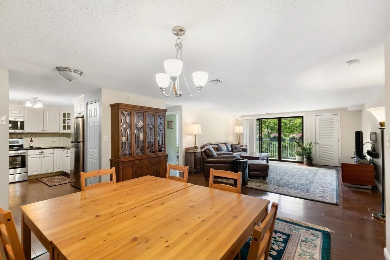 8 9th #411, Medford