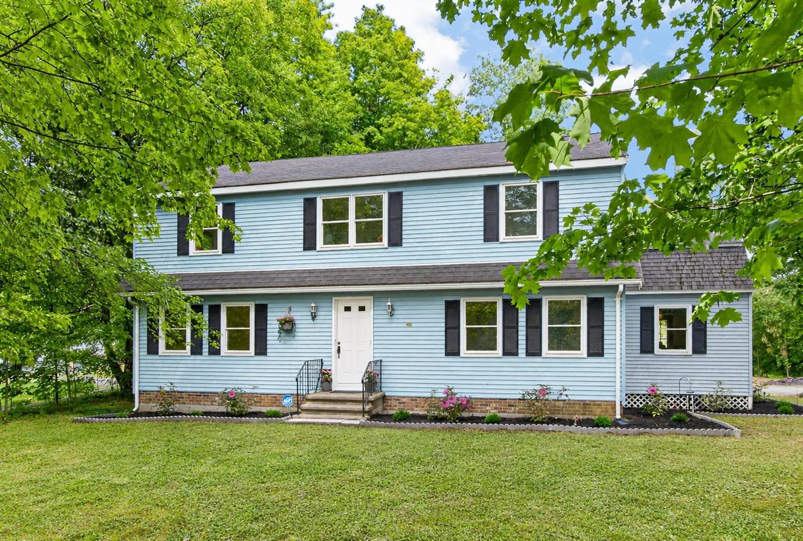 240 Taylor St, Littleton