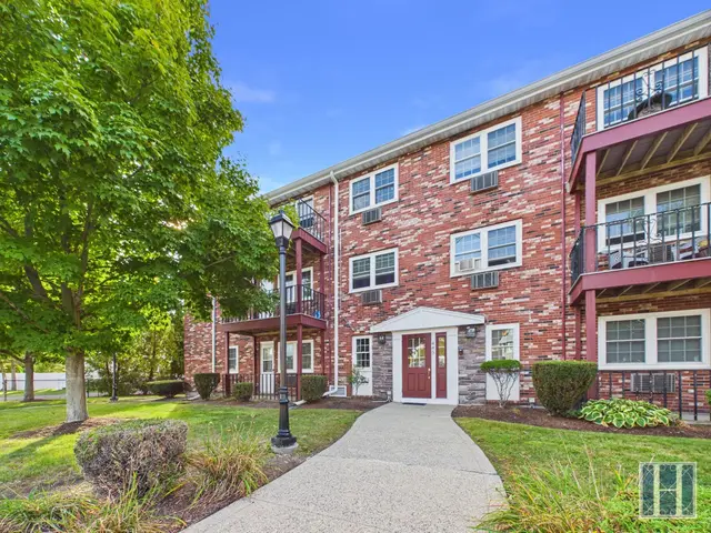 445 Pleasant Street #21