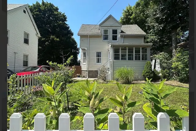 81 Clare Ave #1