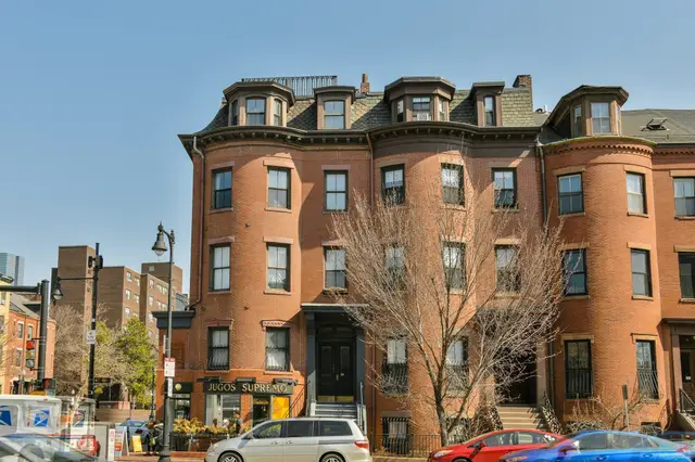 504 Massachusetts Ave #3