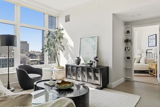 100 Lovejoy Wharf #PH3C
