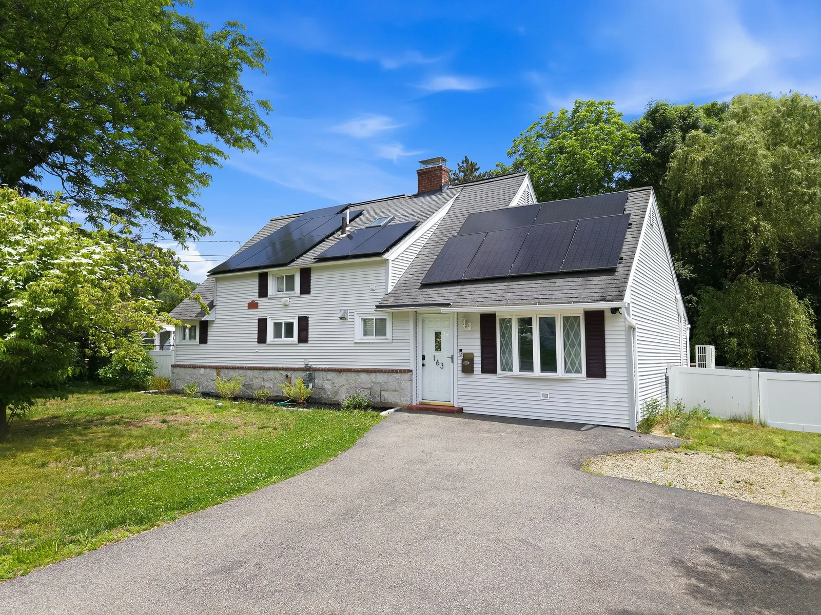 163 Boden Ln, Natick