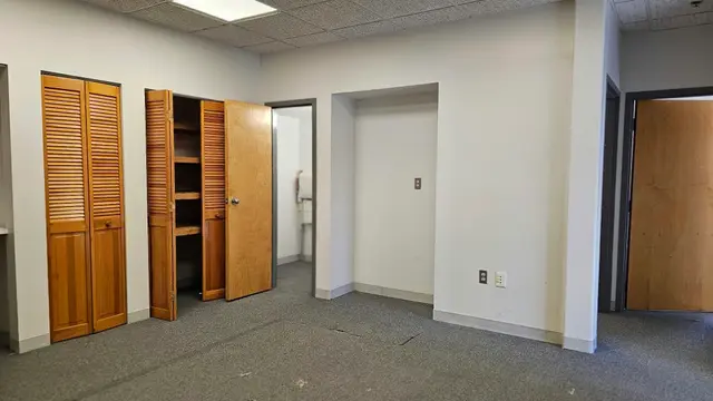 190 Front St #201