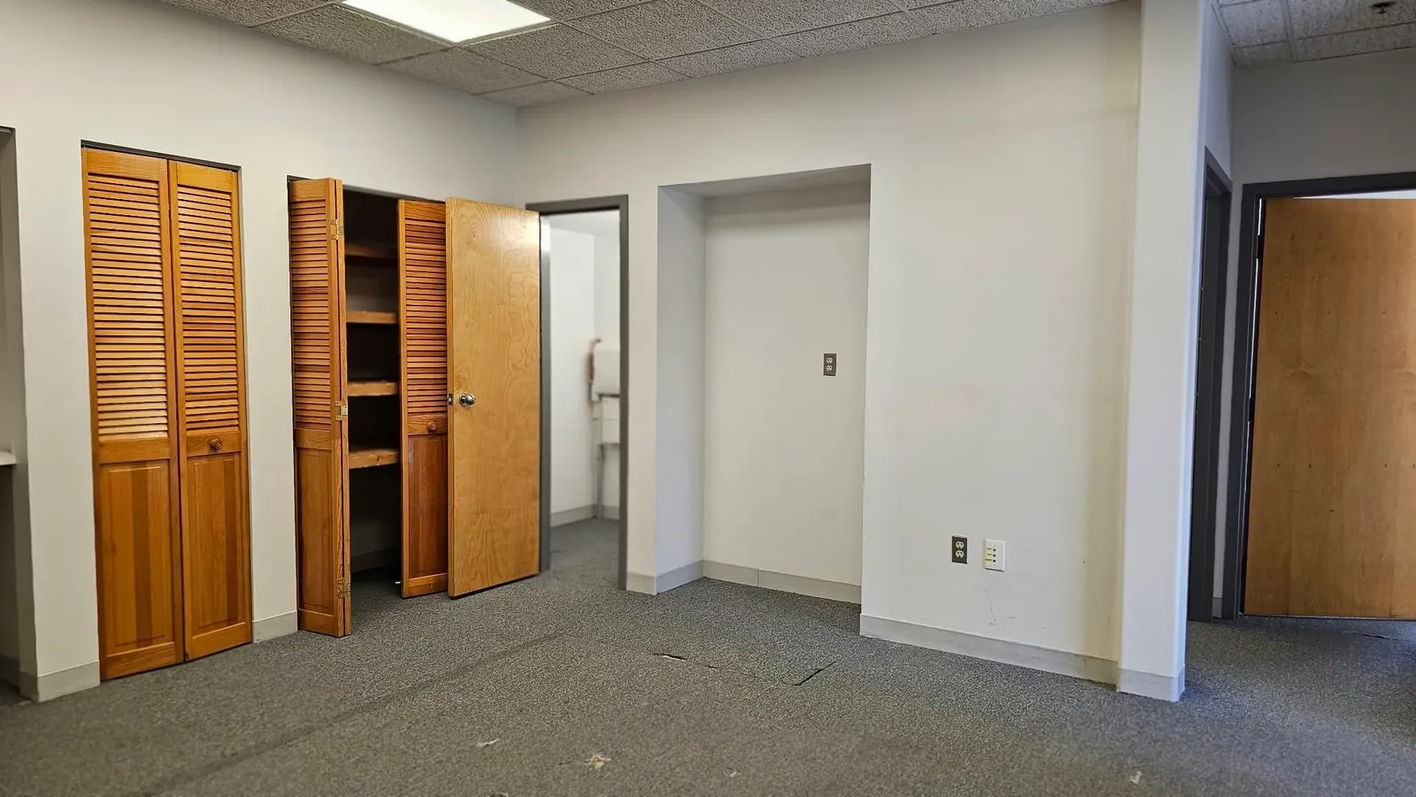 190 Front St #201, Ashland