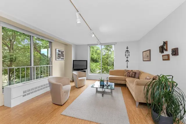 99 Pond Ave. #506
