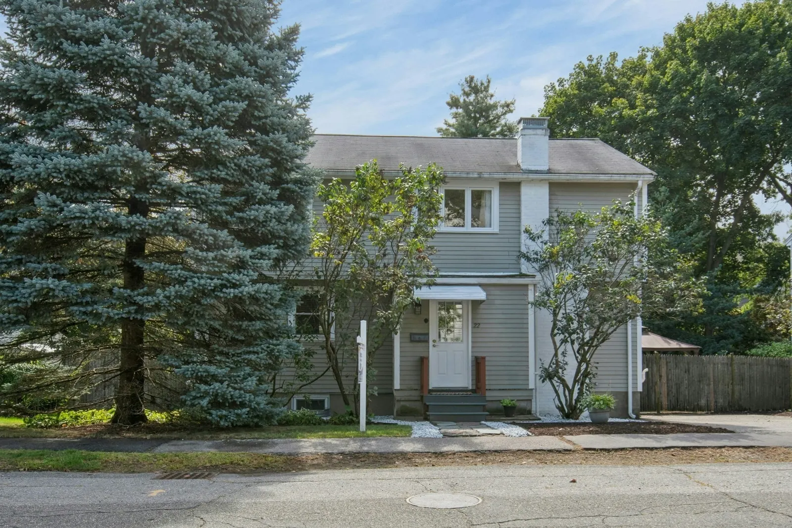 22 Westlund Rd, Belmont