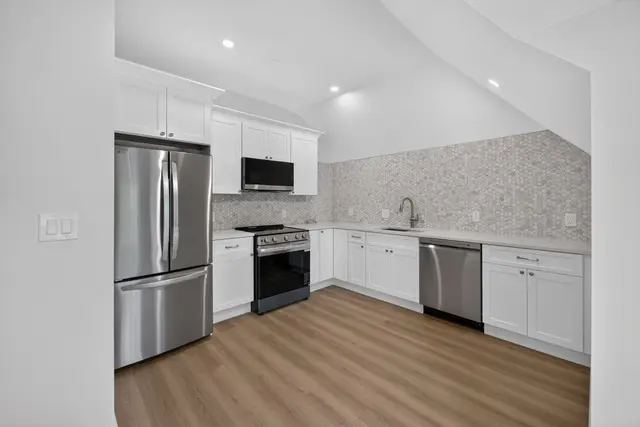 533 Washington Street #5A