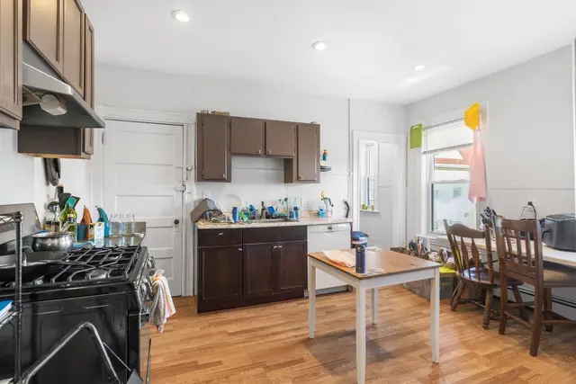 36 Fountain Ave #2