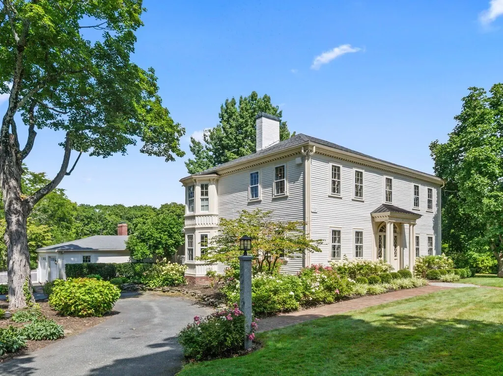 8 Washington Street, Sherborn