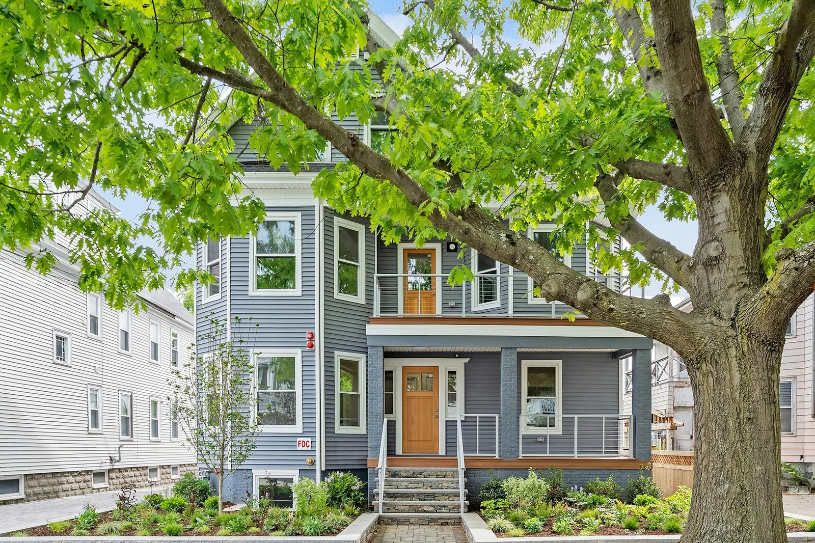 12 Foskett St #1, Somerville