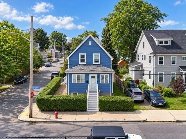 81 Tapley Ave