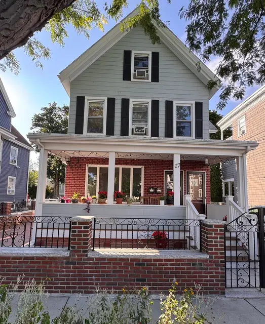 17 Farragut Avenue #2