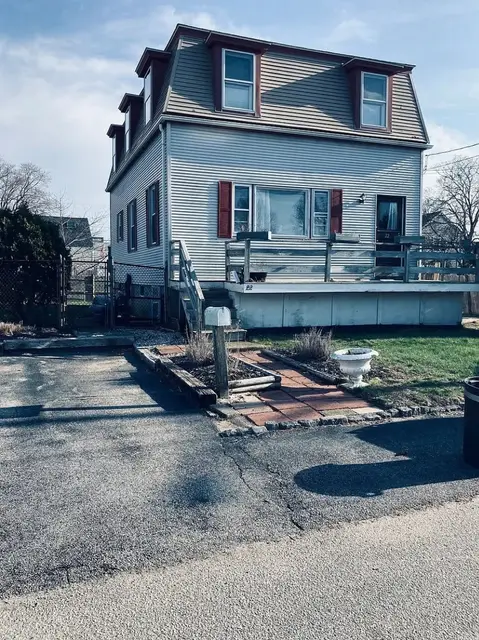 22 G Street